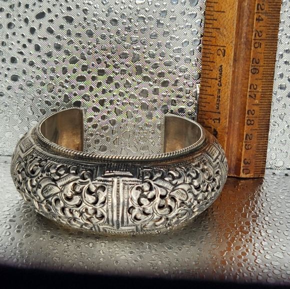 Estate Art Nouveau Sterling Silver Engraved Bracelet Floral Birds Chunky - Picture 3 of 8